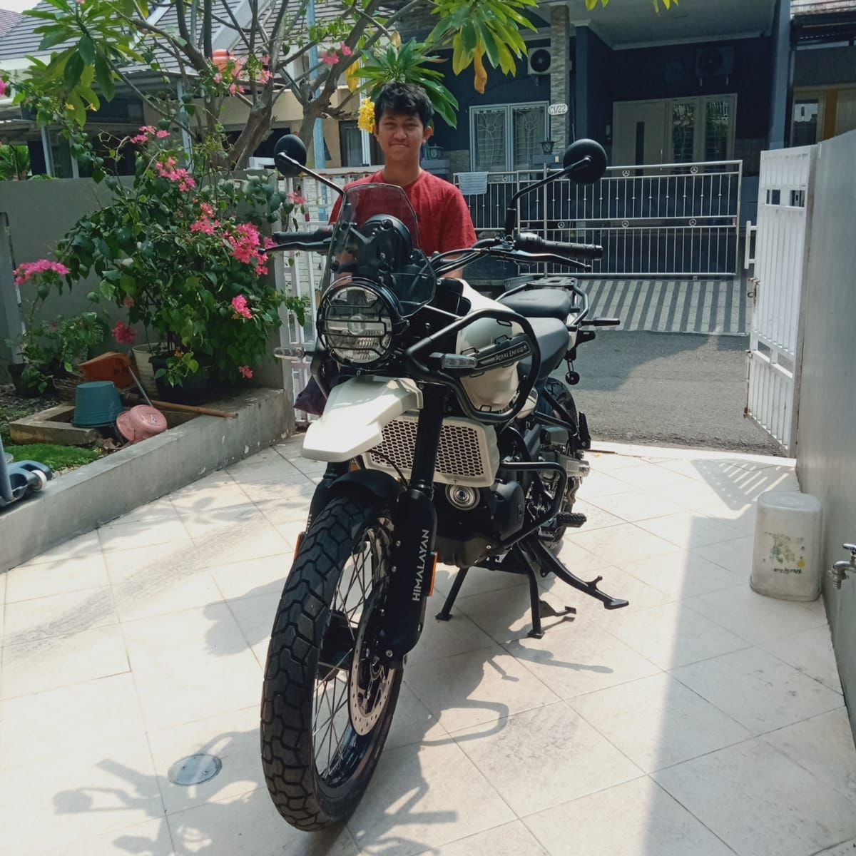 WhatsApp Image 2025-11-12 at 17.41.02