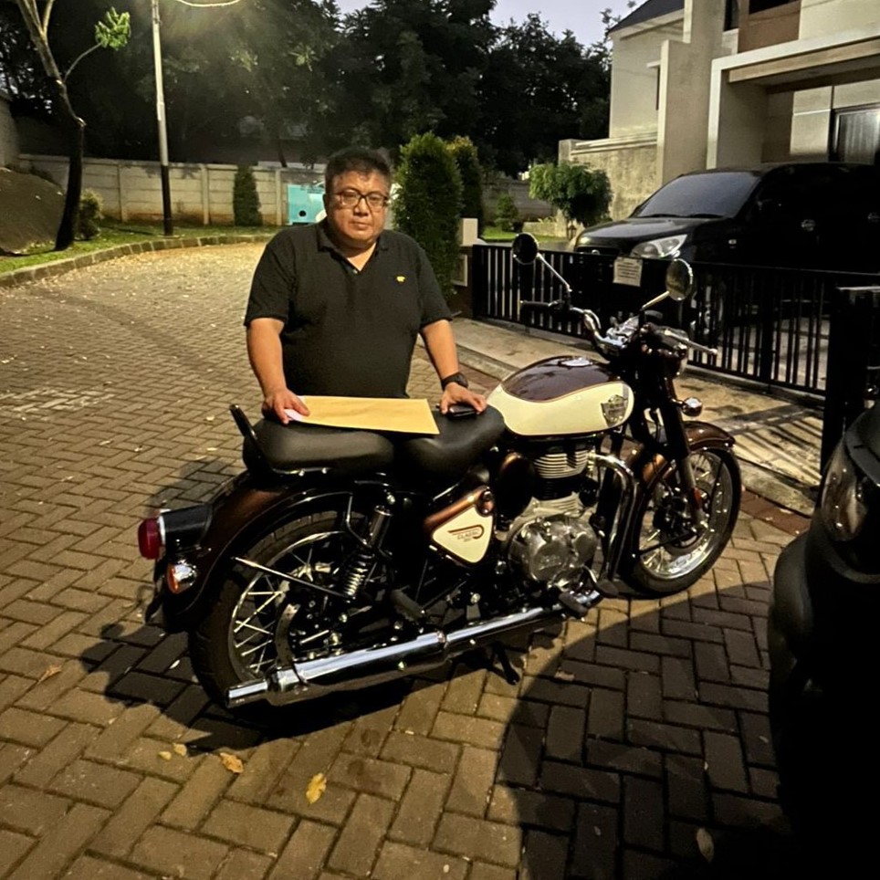 WhatsApp Image 2025-11-12 at 17.41.03 (1)